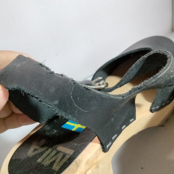 MIA Clogs EU38 Black 3-1"/4 Heel with Damaged Strap slight scuffing - Picture 8 of 9